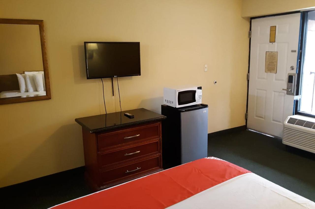 Super Value Inn Valdosta Exteriör bild
