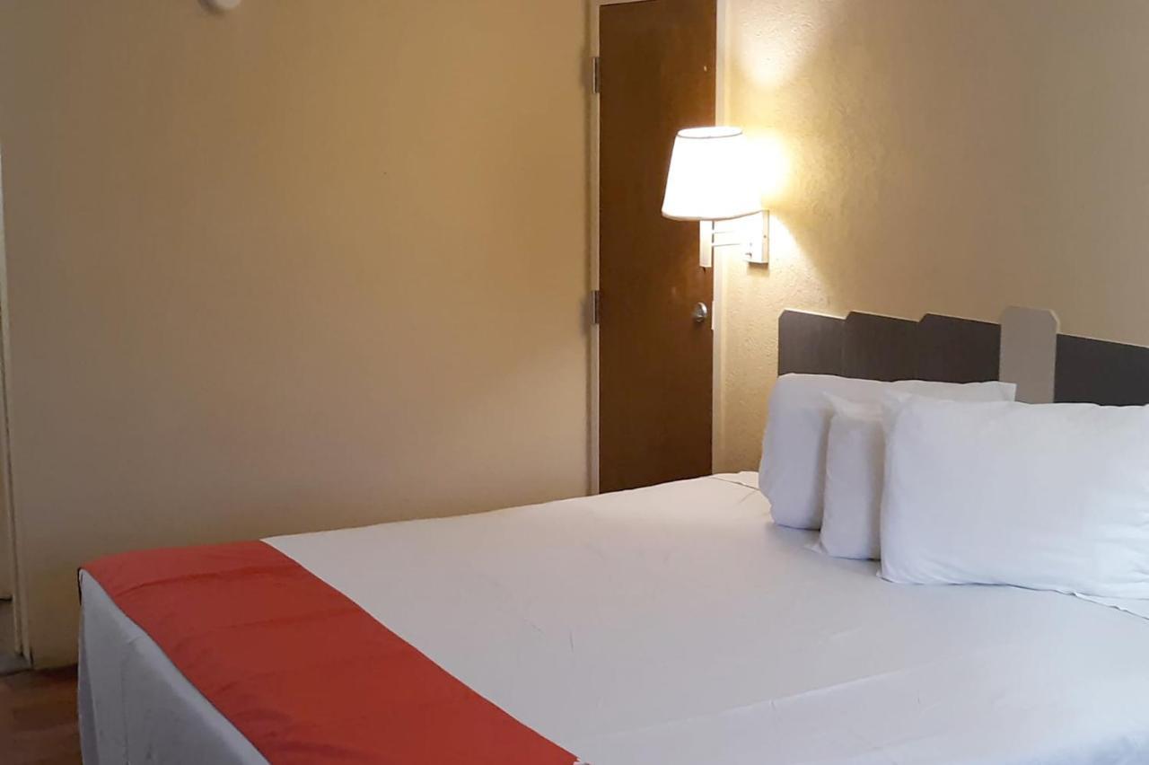 Super Value Inn Valdosta Exteriör bild