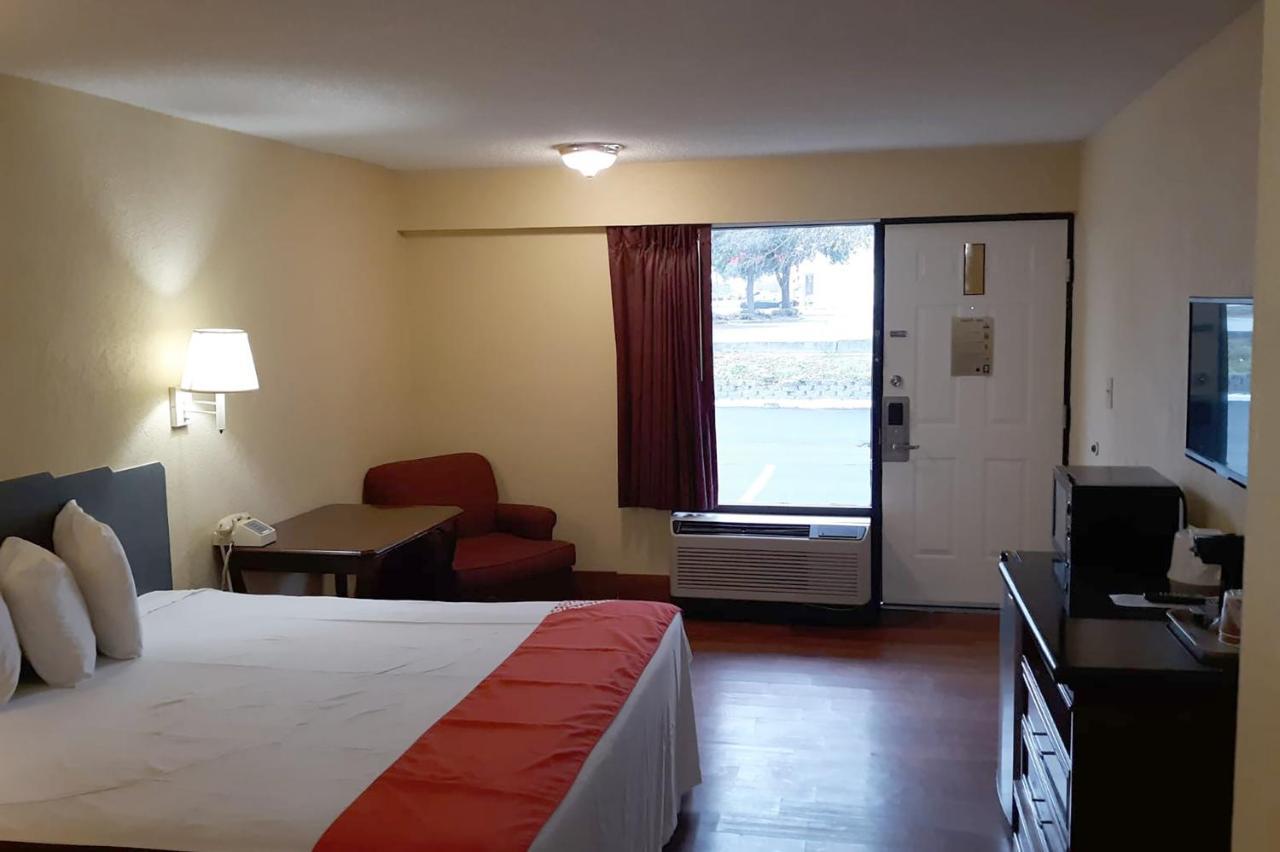 Super Value Inn Valdosta Exteriör bild
